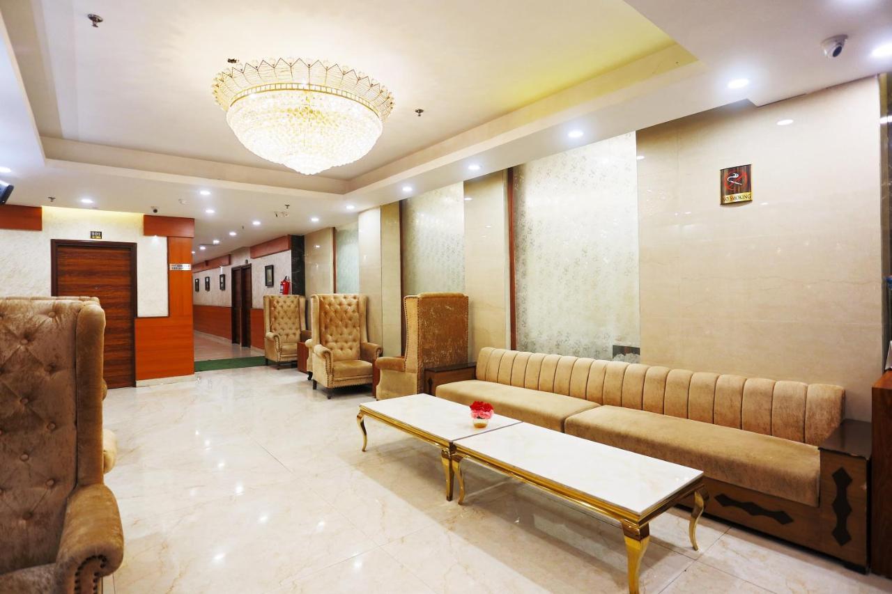 Hotel Capital O Green Palms Near Jhilmil Metro Station Nové Dillí Exteriér fotografie
