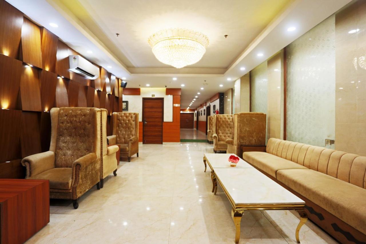 Hotel Capital O Green Palms Near Jhilmil Metro Station Nové Dillí Exteriér fotografie